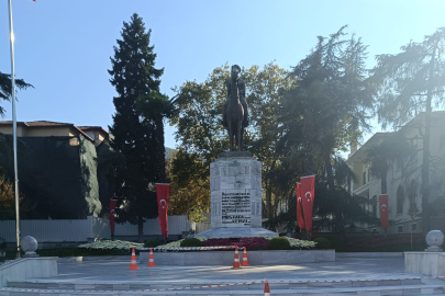 Bursa'da Atatürk Anıtı'nın bakımı tamamlandı