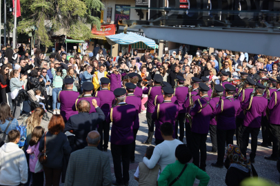 Bursa'da Cumhuriyet coşkusu her yerde...