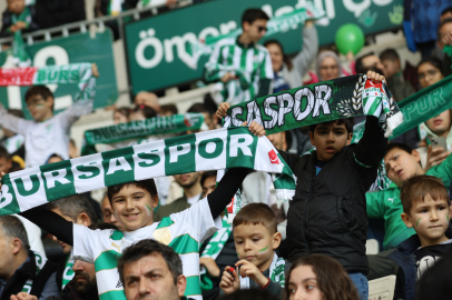 Çocuklar Bursaspor coşkusunu Büyükşehir’le yaşadı